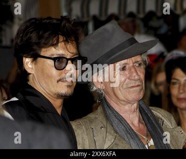 Johnny Depp et Keith Richards lors de la première à Los Angeles de « Pirates of the Caribbean : on Stranger Tides » qui s'est tenue au Disneyland d'Anaheim le 7 mai Banque D'Images
