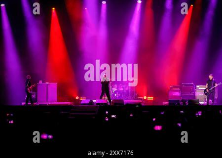 Porto, Portugal. 23 août 2024. Le groupe de rock anglais The Cult se produit sur scène le 2ème jour du festival de musique Vilar de Mouros qui se tient du 21 au 24 août 2024 dans le nord du Portugal. Crédit : SOPA images Limited/Alamy Live News Banque D'Images