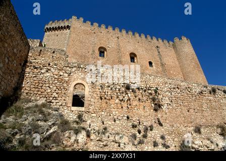 Château de Alarcón (visigoth et origine musulmane, 8ème. Cent, conquis et remodelé par Alphonse VIII en 1184) Parador Nacional de Turismo. Alarcón. Cuenca. Banque D'Images