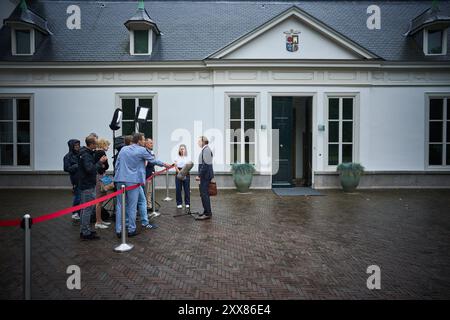 LA HAYE - 23/08/2024, Barry Madlener, ministre de l'infrastructure et de la gestion de l'eau arrive au Catshuis pour le Conseil des ministres. Normalement, ces réunions ont lieu au ministère des Affaires générales au Binnenhof, mais en raison de sa rénovation, l'équipe ministérielle se dirige vers la résidence officielle du premier ministre. ANP PHIL NIJHUIS pays-bas Out - belgique Out Banque D'Images