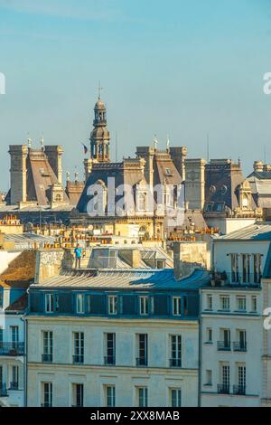 France, Paris, vue sur les toits de Paris, l'Hôtel de ville Banque D'Images