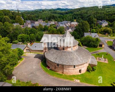 France, Corrèze, Saint Bonnet la Riviere, inspiré par la rotonde de l'église Saint-Sépulcre Banque D'Images