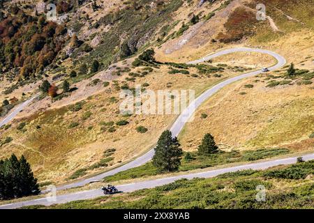 France, Ariège, Donezan, Mijanès, col des Trabesses (1919 m), aiguillages de la route départementale D25 de Mijanès à Ascou vers le col des Pailhères (2001 m) Banque D'Images