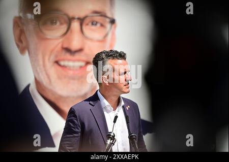 Vienne, Autriche. 23 août 2024. Le FPÖ (Parti de la liberté d'Autriche) présente la 1ère vague d'affiches pour les élections du Conseil national de 2024 à Vienne. La photo montre Gernot Darmann, premier candidat de FPÖ en Carinthie Banque D'Images