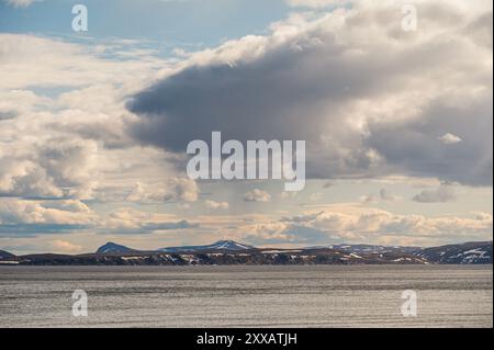 Vue du village de Honningsvag, île de Mageroya, Nordkapp, Norvège Banque D'Images