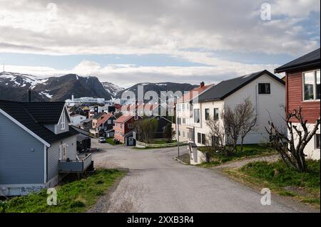 Vue du village de Honningsvag, île de Mageroya, Nordkapp, Norvège Banque D'Images