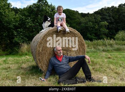 Amusement en famille à la ferme Shropshire, Angleterre, Grande-Bretagne, Royaume-Uni Banque D'Images