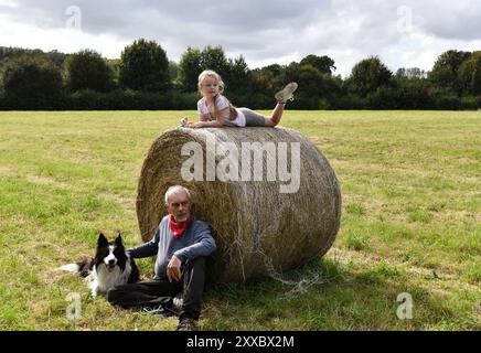 Amusement en famille à la ferme Shropshire, Angleterre, Grande-Bretagne, Royaume-Uni Banque D'Images