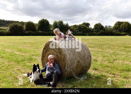 Amusement en famille à la ferme Shropshire, Angleterre, Grande-Bretagne, Royaume-Uni Banque D'Images