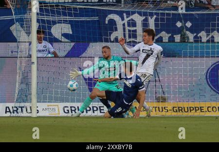 3:2 durch Andrin Hunziker ( Karlsruher SC, #09) Nicolas Kristof (SV 07 Elversberg, Torwart #20) ist ueberwunden Karlsruher SC v. SV 07 Elversberg, Fussball, 2. Liga, 3. SPIELTAG, 2024/2025, 23.08.2024 , LES RÈGLEMENTS DU LDF INTERDISENT TOUTE UTILISATION DE PHOTOGRAPHIES COMME SÉQUENCES D'IMAGES ET/OU QUASI-VIDÉO. Foto : Eibner-Pressefoto/Jan Prihoda Banque D'Images