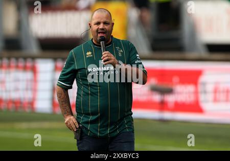 Den Haag, pays-Bas. 23 août 2024. DEN HAAG, PAYS-BAS - 23 AOÛT : animation par Robby te pas lors du match néerlandais Keuken Kampioen Divisie entre ADO Den Haag et FC Volendam au stade Bingoal le 23 août 2024 à Den Haag, pays-Bas. (Photo de Hans van der Valk/Orange Pictures) crédit : Orange pics BV/Alamy Live News Banque D'Images