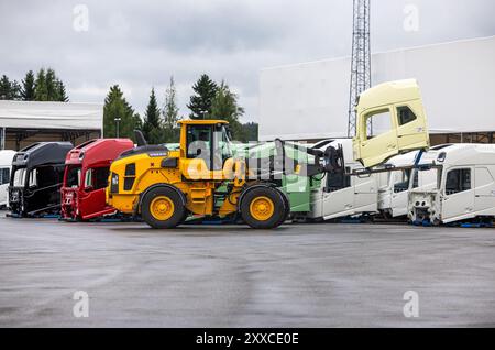 Volvo Group Trucks Operations, Umeå, Suède. Volvo Group Trucks Operations, Umeå est la plus grande unité de production du groupe Volvo pour les cabines de camion pour les poids lourds Volvo ; FH, FH16, FM et FMX. Banque D'Images