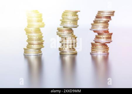 Coins empilés les uns sur les autres, Close up photo, money concept Banque D'Images