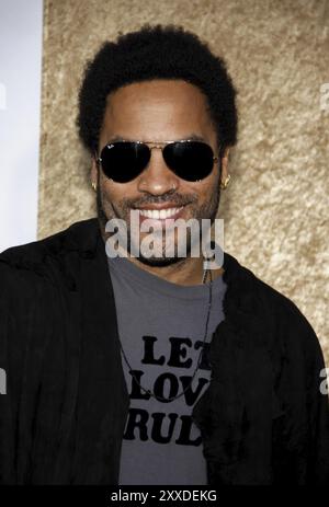 Lenny Kravitz à la première saison 7 de la chaîne HBO, qui s'est tenue au parc Paramount Studios à Hollywood le 16 juin 2010.Crédit : Lumeimages.com Banque D'Images