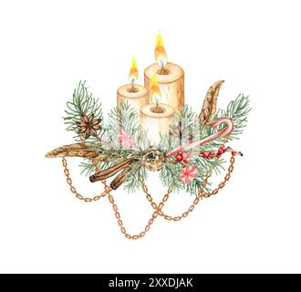 Bougies brûlant dans des branches de sapin avec des pommes de pin, caramel, cannelle, plumes, chaînes et baies illustration aquarelle. Plantes pour Noël d'hiver Banque D'Images