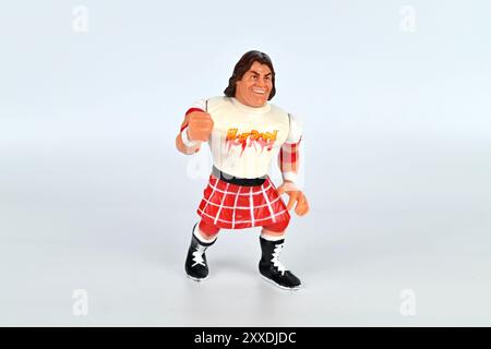 Rowdy Roddy Piper figurine WWF réalisée par Hasbro – pays de Galles, Royaume-Uni – 22 août 2024 Banque D'Images