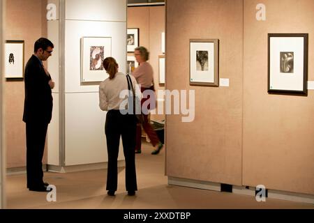 L'art sous toutes ses formes est la grande nouvelle mode d'investissement. Est-ce une bulle, et combien de temps durera-t-elle ? La maison de vente aux enchères Sotheby's vend des photos aux enchères le 22 avril. Parmi les photographies à vendre se trouvent une énorme collection d'Ansel Adams, ainsi que quelques Paul Strand. / MEMO Banque D'Images