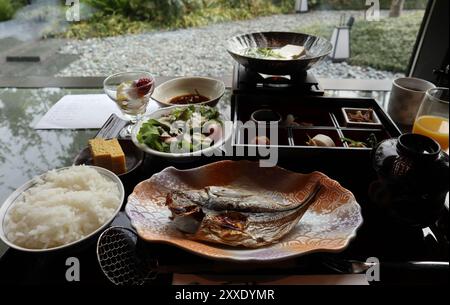 Petit déjeuner d'hôtel japonais à Hakone, Japon Banque D'Images