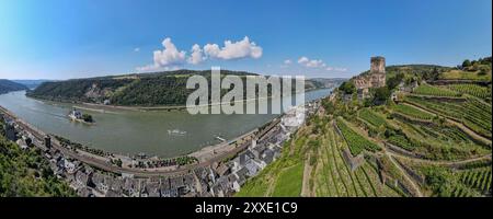 Kaub, Allemagne - 20 juillet 2024 : vue drone à Pfalzgrafenstein et fort Gutenfels à Kaub en Allemagne Banque D'Images