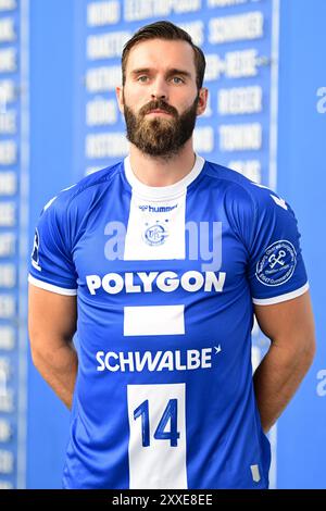 Portrait Teitur Einarsson (VfL Gummersbach 14)     DAIKIN Handball Bundesliga, 1 Bundesliga, VfL Gummersbach, Mannschaftspraesentation Spielzeit 2024/2025, Schwalbe Arena Gummersbach, 23.08.2024                                                 Foto: Eibner-Pressefoto/Juergen Augst Stock Photo