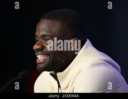 Flushing NY, États-Unis. 23 août 2024. Frances Tiafoe s’adresse aux médias au Centre national de tennis Billie Jean King de l’USTA le 23 août 2024 à Flushing Queens. Crédit : Mpi04/Media Punch/Alamy Live News Banque D'Images