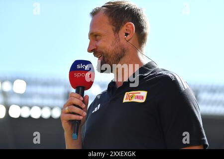 Mainz, Allemagne. 24 août 2024. Fussball 1. Bundesliga 1. Spieltag 1. FSV Mainz 05 - 1. FC Union Berlin AM 24.08.2024 in der Mewa Arena in Mainz Bo Svensson ( formateur/Cheftrainer Berlin ) les règlements du DFL interdisent toute utilisation de photographies comme séquences d'images et/ou quasi-vidéo. Foto : Revierfoto crédit : ddp Media GmbH/Alamy Live News Banque D'Images