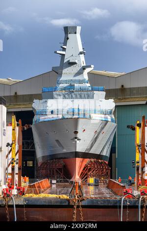 Le futur HMS Cardiff (F89), la deuxième des huit frégates de type 26 construites par BAE Systems à Glasgow pour la Royal Navy - août 2024. Banque D'Images