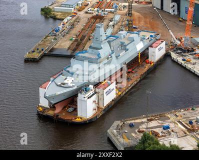 Le futur HMS Cardiff (F89), la deuxième des huit frégates de type 26 construites par BAE Systems à Glasgow pour la Royal Navy - août 2024. Banque D'Images