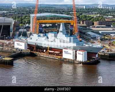 Le futur HMS Cardiff (F89), la deuxième des huit frégates de type 26 construites par BAE Systems à Glasgow pour la Royal Navy - août 2024. Banque D'Images