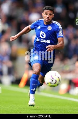 James Justin de Leicester City en action lors du premier League match à Craven Cottage, Londres. Date de la photo : samedi 24 août 2024. Banque D'Images