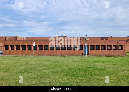 Sæby Fiske-Industri (Saeby Fish Canners), bâtiment d'usine à partir de 1970 ; Havnen, Sæby, Danemark Banque D'Images