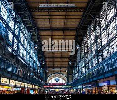Hambourg, Allemagne, 20 juillet 2024 - intérieur historique du hall de la gare principale Banque D'Images