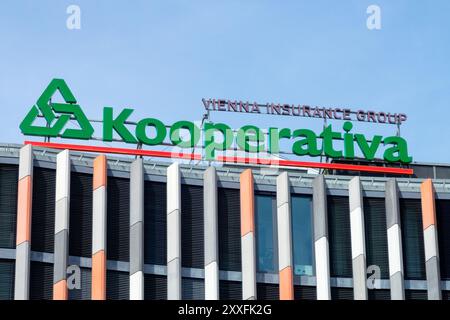 Logo Kooperativa signe sur le bâtiment Banque D'Images