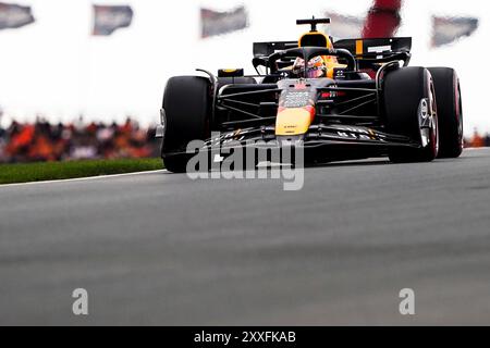 Zandvoort, pays-Bas. 24 août 2024. ZANDVOORT, PAYS-BAS - 24 AOÛT : Max Verstappen de Red Bull Racing en compétition dans la qualification pendant F1 - Heineken Dutch GP le 24 août 2024 à Zandvoort, pays-Bas. (Photo par Andre Weening/Orange Pictures) crédit : dpa/Alamy Live News Banque D'Images