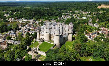 Drone photo Château de Pierrefonds france europe Banque D'Images