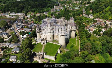 Drone photo Château de Pierrefonds france europe Banque D'Images