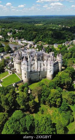 Drone photo Château de Pierrefonds france europe Banque D'Images