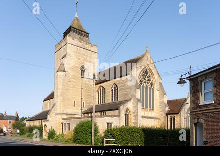 All Saints Church est un bâtiment classé Grade II conçu par le célèbre architecte Temple Moore, qui fait partie de la paroisse de Basingstoke, au Royaume-Uni Banque D'Images