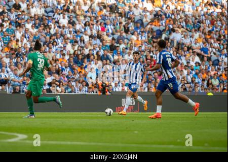 Porto, Portugal. 24 août 2024. Lors du match de football Liga Portugal Betclic Round 3 entre le FC Porto et le Rio Ave FC, à Porto, le 24 août 2024. Crédit : Atlantico Press/Alamy Live News Banque D'Images