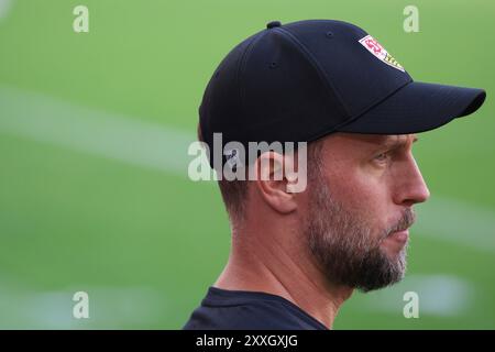 Freiburg, Deutschland. 24 août 2024. Entraîneur/entraîneur Sebastian Hoeneß (VfB Stuttgart) beim Spiel der 1. FBL : 24-25:1. Sptg. SC Freiburg - VfB Stuttgart LA RÉGLEMENTATION DFL INTERDIT TOUTE UTILISATION DE PHOTOGRAPHIES COMME SÉQUENCES D'IMAGES ET/OU QUASI-VIDEONann crédit : dpa/Alamy Live News Banque D'Images