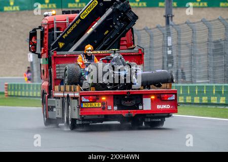 Zandvoort, Netherlands, August 24, Logan Sargeant, from USA competes for Williams Racing. Qualifying, round 15 of the 2024 Formula 1 championship. Credit: Michael Potts/Alamy Live News Stock Photo