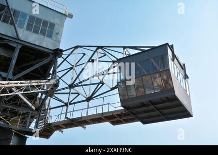 Cabine de conducteur d'une gigantesque pelle dans la mine de lignite à ciel ouvert Ferropolis désaffectée Banque D'Images