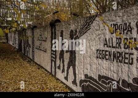 Berlin, Allemagne. Novembre 2022. Morceaux du mur comme mémorial du rideau de fer à Berlin Banque D'Images