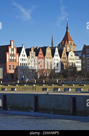 Vue sur les bâtiments historiques de Rostock Banque D'Images