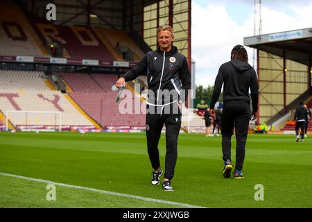 University of Bradford Stadium, Bradford, Angleterre - 24 août 2024 Byron Webster (17) de Bromley - avant le match Bradford City v Bromley, Sky Bet League Two, 2024/25, University of Bradford Stadium, Bradford, Angleterre - 24 août 2024 crédit : Mathew Marsden/WhiteRosePhotos/Alamy Live News Banque D'Images