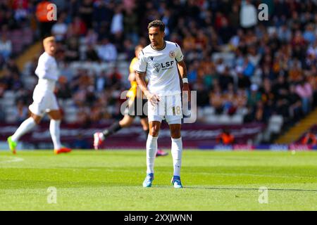 University of Bradford Stadium, Bradford, Angleterre - 24 août 2024 Corey Whately (18 ans) de Bromley - pendant le match Bradford City v Bromley, Sky Bet League Two, 2024/25, University of Bradford Stadium, Bradford, Angleterre - 24 août 2024 crédit : Mathew Marsden/WhiteRosePhotos/Alamy Live News Banque D'Images