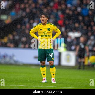 Paisley, Renfrewshire, Écosse. 25 août 2024 ; St Mirren Park, Paisley, Renfrewshire, Écosse, Scottish Premiership Football, St Mirren versus Celtic ; Reo Hatate of Celtic Credit : action plus Sports images/Alamy Live News Banque D'Images