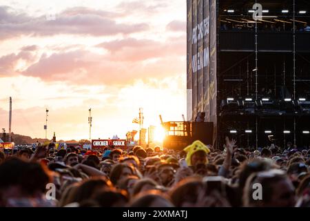 London, UK. August 24th, 2024. Sunset at Reading Festival. Credit: lounisphotography/Alamy Live News Stock Photo