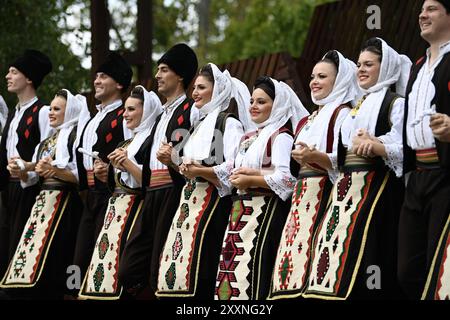 Liptal, République tchèque. 25 août 2024. AKUD Ivo Lola Ribar ensemble folklorique de Belgrade, Serbie se produit lors du festival folklorique international Liptal festivités 2024 à Liptal, République tchèque, le 25 août 2024. Crédit : Dalibor Gluck/CTK photo/Alamy Live News Banque D'Images