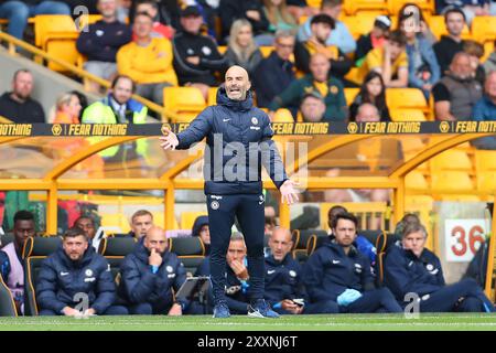 Wolverhampton, Royaume-Uni. 25 août 2024. Enzo Maresca, manager de Chelsea lors du match de premier League entre Wolverhampton Wanderers et Chelsea Credit : MI News & Sport /Alamy Live News Banque D'Images